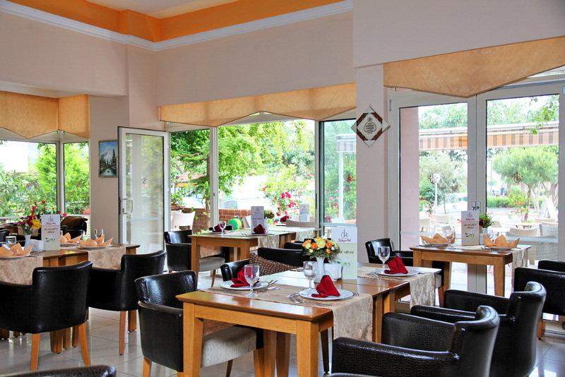 Kahya Hotel Аланя Екстериор снимка